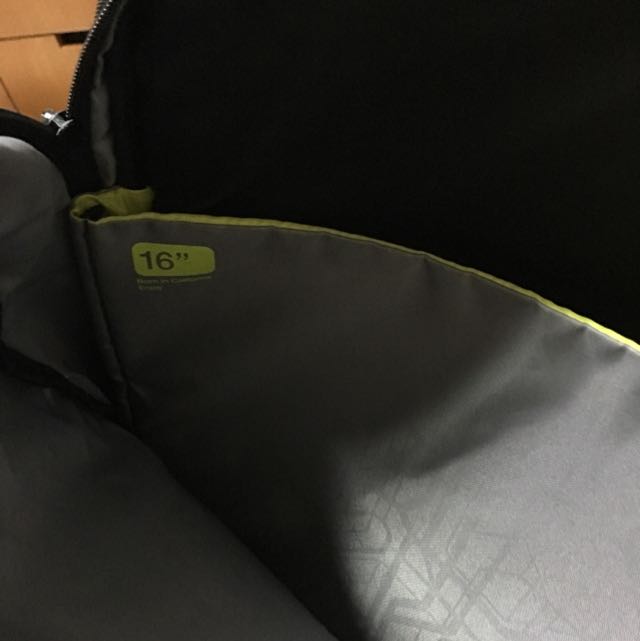 Belkin Laptop "16 Bag, Men's Fashion, Bags, Briefcases on Carousell