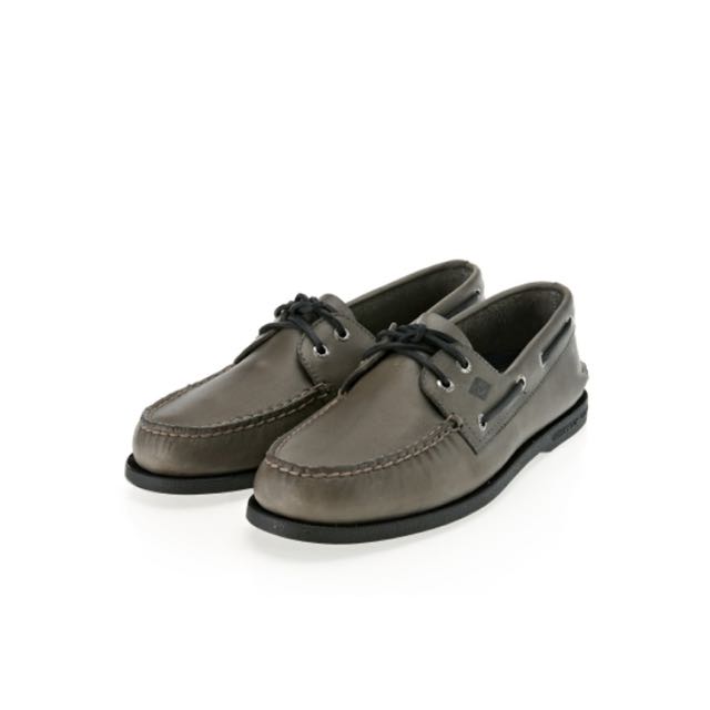 Clearance sperrys top