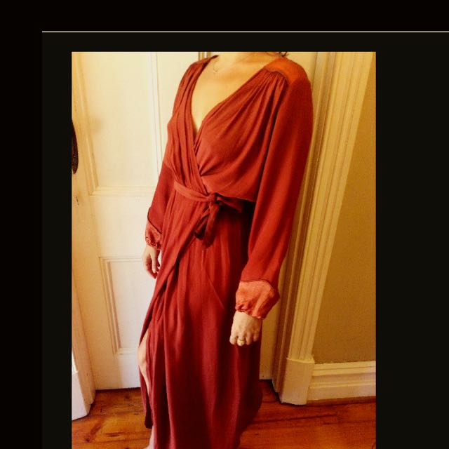 Goddess Of Babylon Women S Fashion Clothes On Carousell
