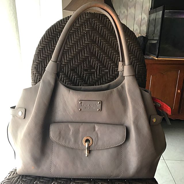 Gray Kate Spade Bag - Authentic (Category: Luxury Bags & Wallets) located in Cebu City. Submitted by chatty124 (Listing ID 86164353, Image 1). Description: .