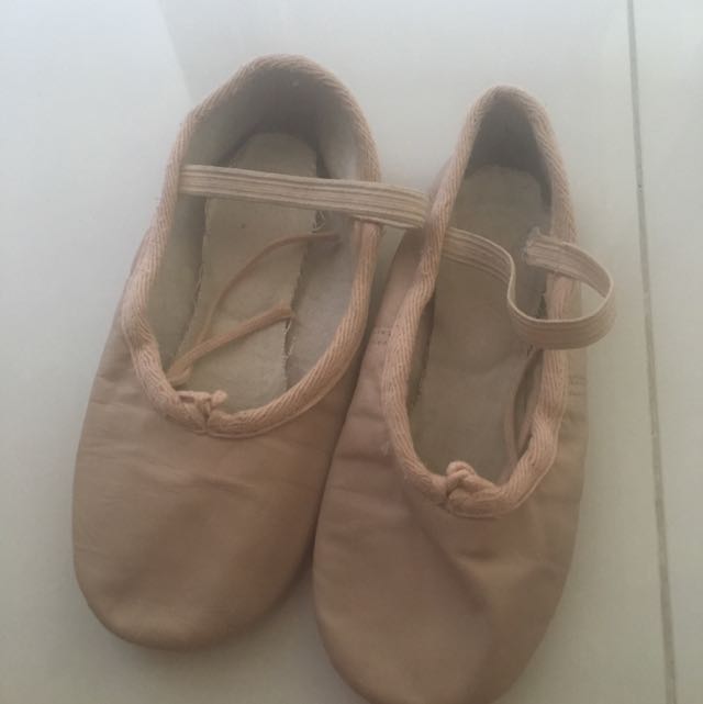 ballet shoes made of
