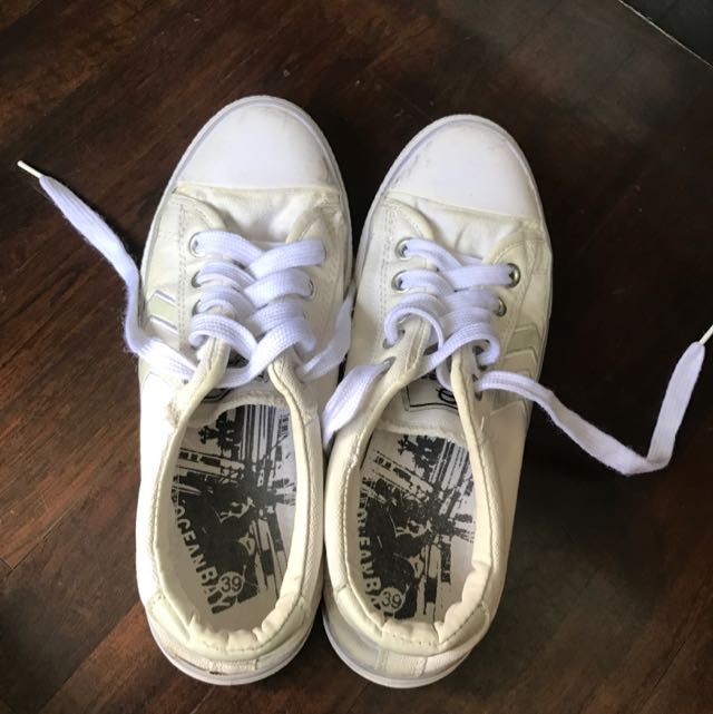 the bay white shoes