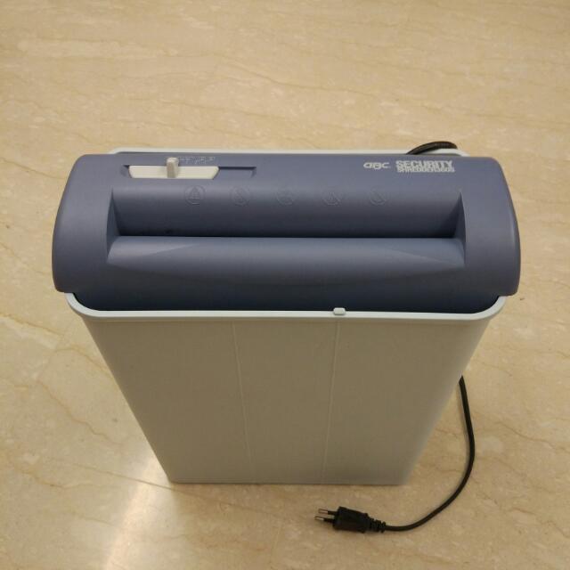 Paper Shredder, Hobbies & Toys, Stationery & Craft, Stationery & School