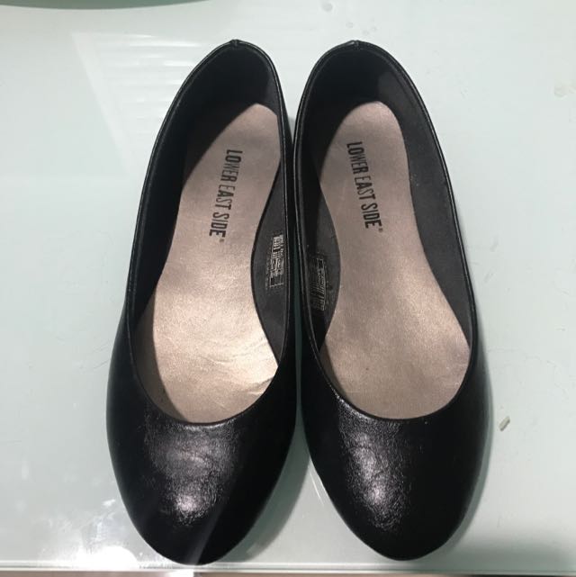 payless all black shoes
