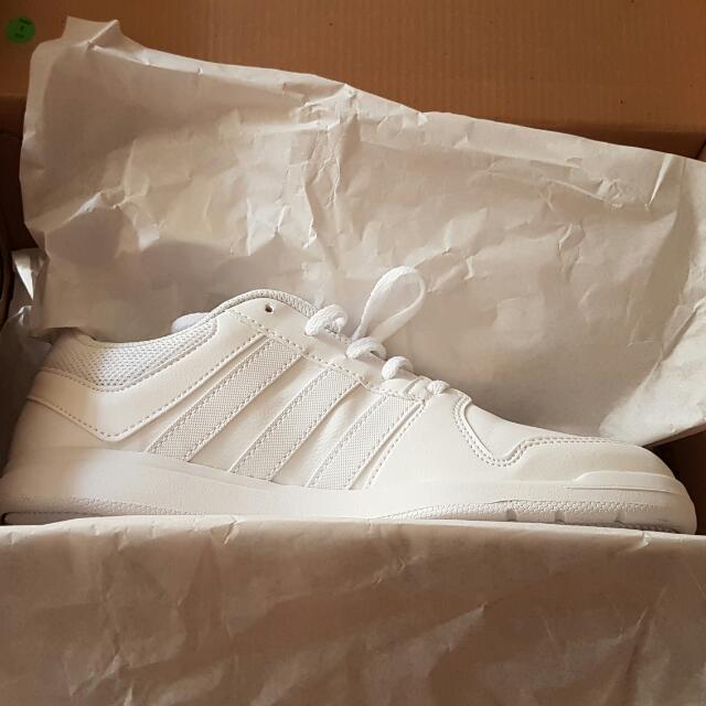 Adidas school shoes top size 5.5