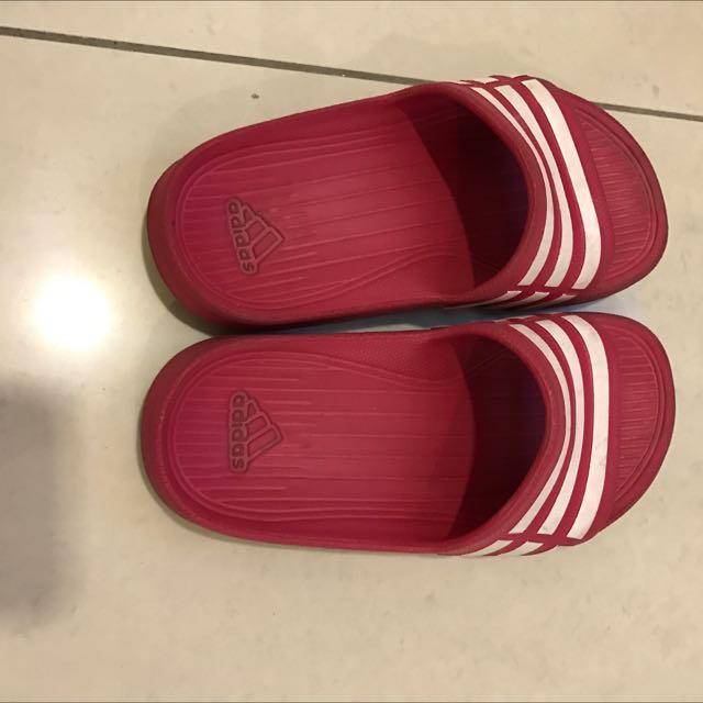 Adidas Slippers, Babies & Kids, Babies & Kids Fashion on Carousell