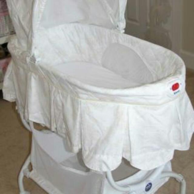 Kolcraft tender discount vibes bassinet