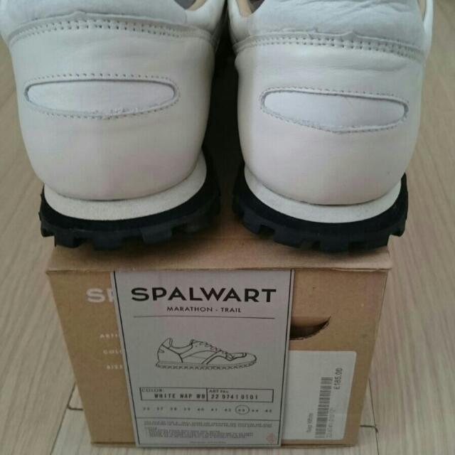 Spalwart Marathon Trail Low White Eur43 95% new, 男裝, 鞋, 西裝鞋