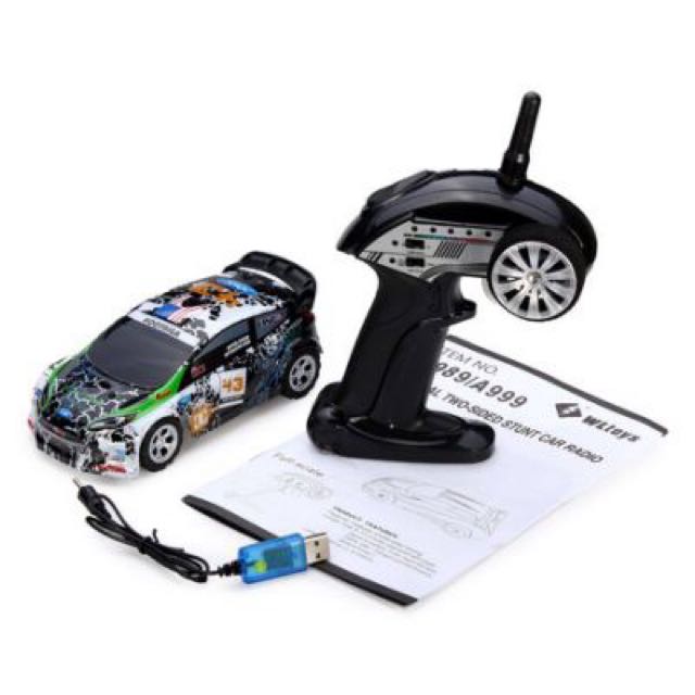 Wltoys A999 stunt rc car