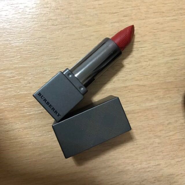 Burberry top lipstick 429