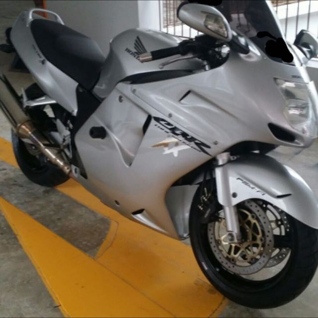 Honda Cbr1100xx Blackbird Motorbikes On Carousell