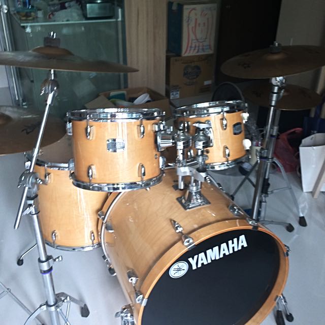 Yamaha Stage Custom (Natural Wood Color) Drum Set With Zildjian ZXT