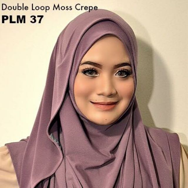 Double Loop Moss Crepe Hijab Women S Fashion Muslimah Fashion Hijabs On Carousell
