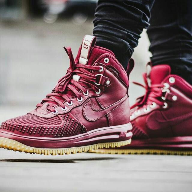 nike lunar force duck