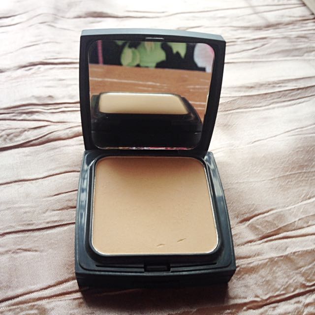 Mineral Botanica Two Way Cake Foundation Kesehatan & Kecantikan Rias Wajah di Carousell .
