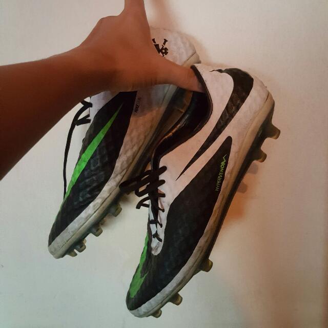 nike hypervenom phantom weight