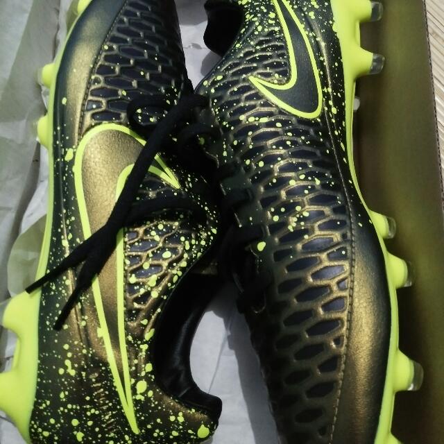 nike magista 42