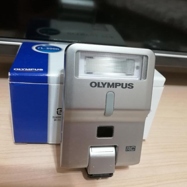 OLYMPUS FL-300R外置閃光燈