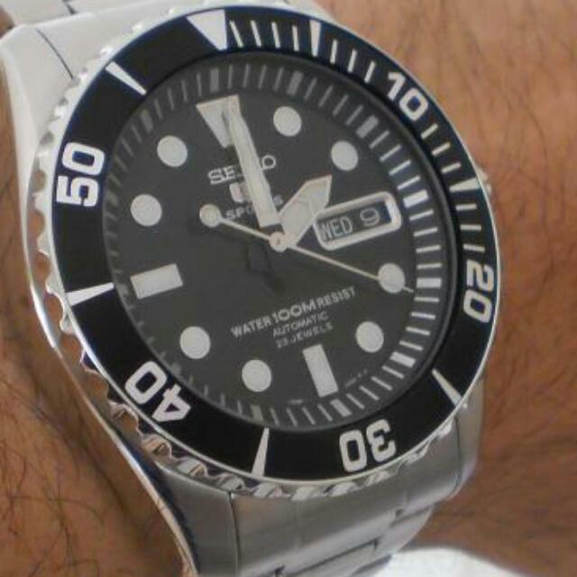 2 sold Seiko 5 Sports Automatic 23 Jewels SNZF17 SNZF17K1 SNZF17K