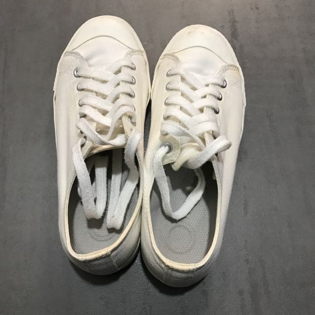 MUJI white canvas sneakers (school Shoes), Women's Fashion, Footwear ...