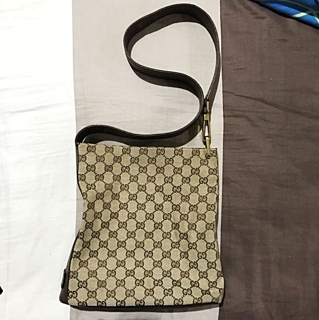 Authentic Gucci Bag (Category: Luxury Bags & Wallets) located in Cebu City. Submitted by chatty124 (Listing ID 87244288, Image 1). Description: .