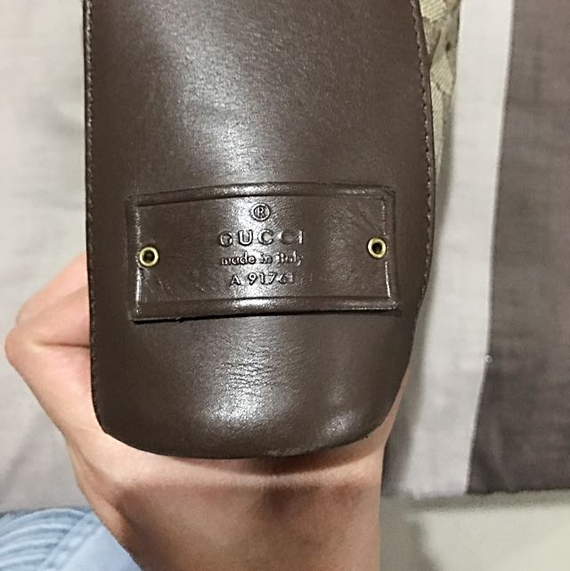 Authentic Gucci Bag (Category: Luxury Bags & Wallets) located in Cebu City. Submitted by chatty124 (Listing ID 87244288, Image 2). Description: .