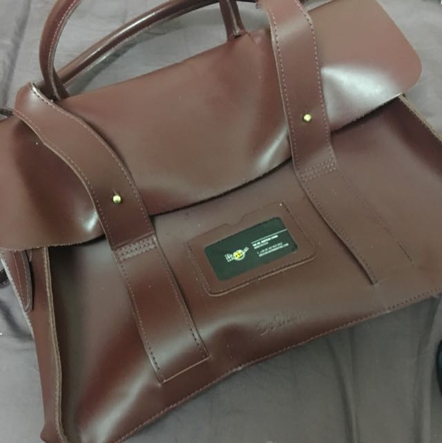 dr martens leather bag