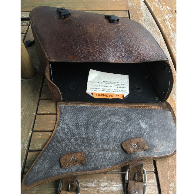 harley davidson iron 883 swingarm bag