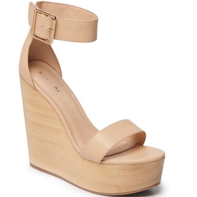 Kookai Vacation Wedges, Women's Fashion, Shoes on Carousell