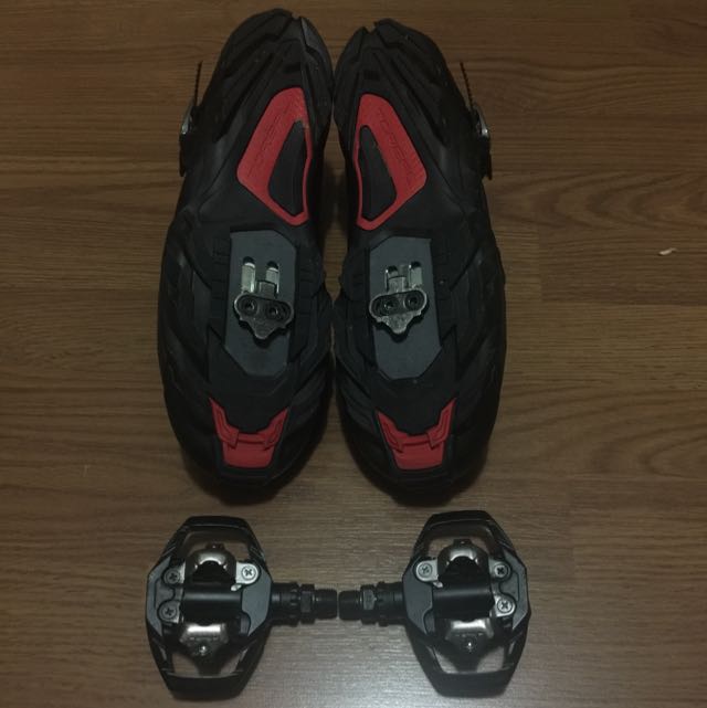 clipless pedals and shoes combo