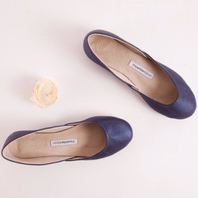 womens navy blue ballet flats