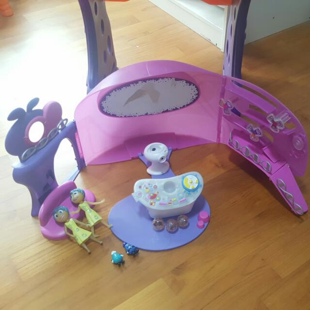 Inside Out Headquarters Playset Hobbies Toys Toys Games on