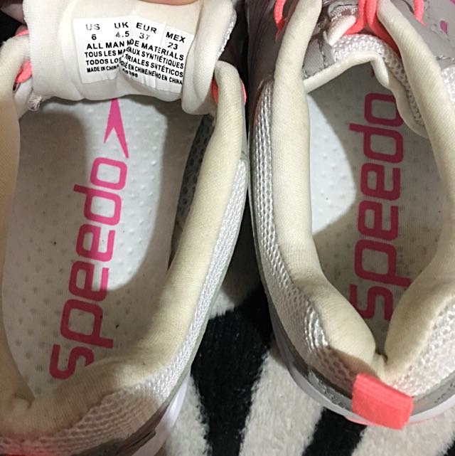 Speedo rubber shoes 2025