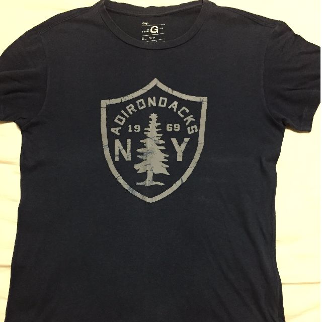 gap mens graphic tees