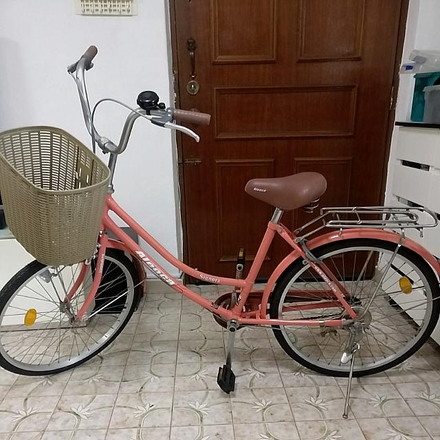Lady Cruiser City Bicycle With Basket And In Built Backwheel Lock In Pink Aleoca Signora Bicycles Pmds Bicycles On Carousell