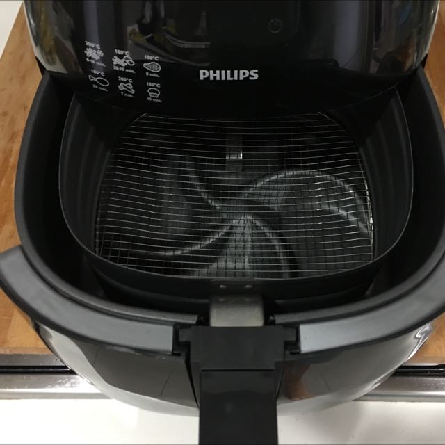 Phillips airfryer, TV & Home Appliances, Kitchen Appliances, Fryers on ...
