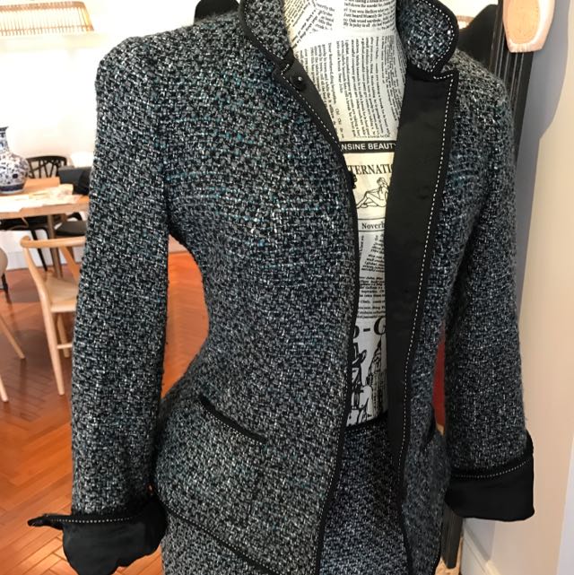 Tahari tweed suit store