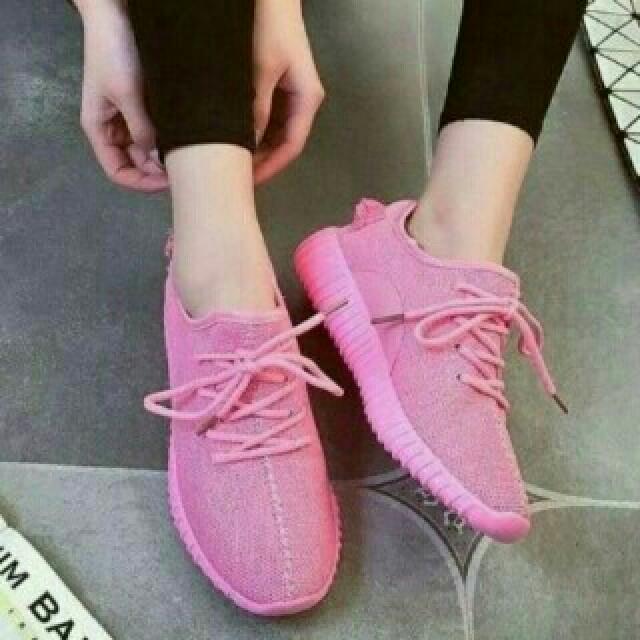 Sepatu Adidas Yezzy Pink Lucu Termurah Adidas Yeezy Wanita Obral Ready Stock Sepatu Kets Terbaru Sneakers Wanita Sport Sepatu Sports Sepatu Olahraga Sepatu Olah Raga Olshop Fashion Olshop Wanita Di Carousell