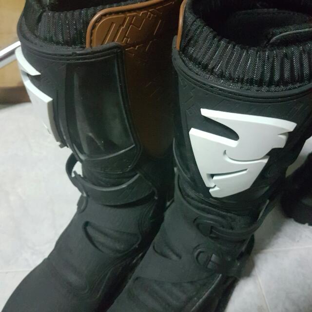 Thor blitz mx boots, Car Accessories on 