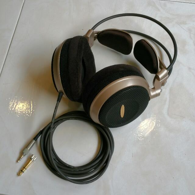 ad 700 headphones
