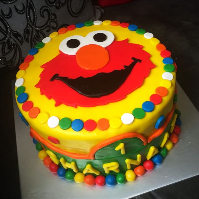 Elmo Themed Birthday Fondant Cake Food Drinks Baked Goods On