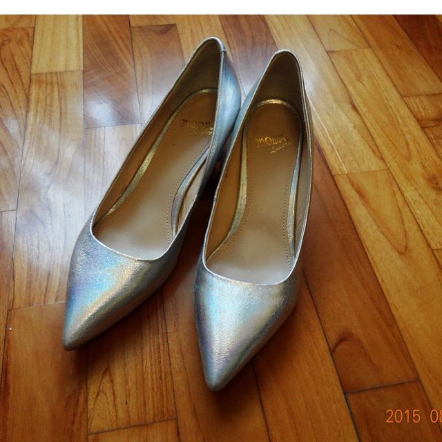 百貨專櫃購入miss 21 質感銀色尖頭跟鞋全真皮ungrid Todafyl Maya Ies Kiki 她的時尚 鞋子在旋轉拍賣