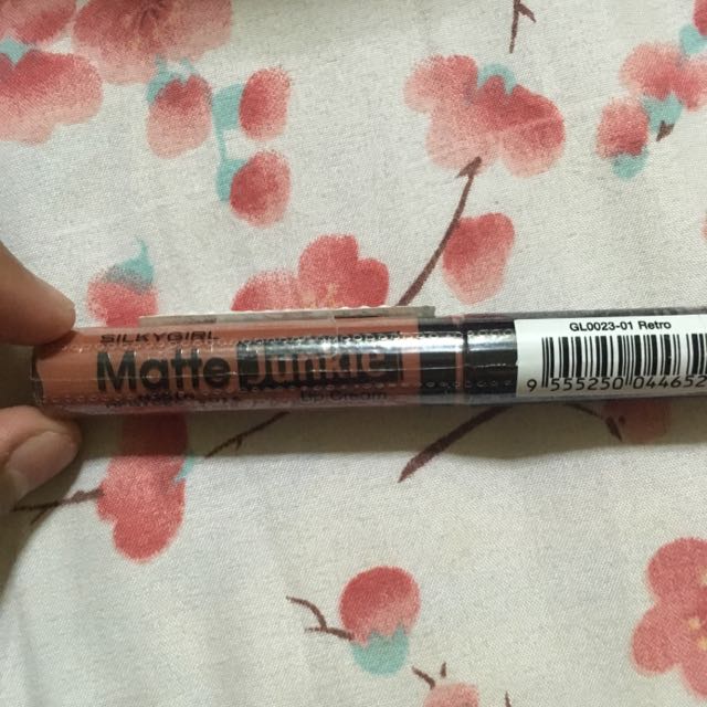 Silkygirl Matte Junkie Lipstick In Retro, Beauty & Personal Care, Face