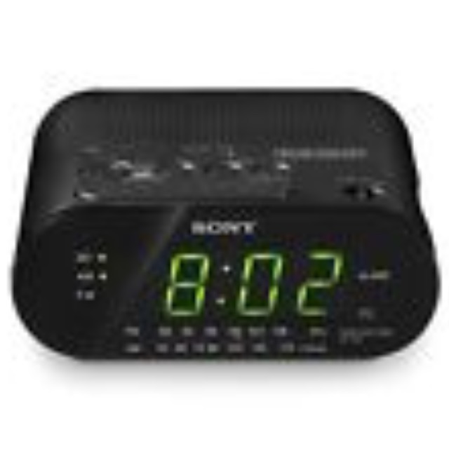 SONY Dream Machine FM/AM alarm clock radio / ICFC218, Furniture