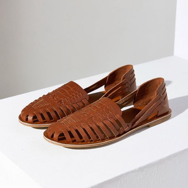 urban outfitters huarache sandals