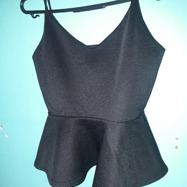 Valley girl Black Peplum Top, Women's Fashion, Tops, Blouses on Carousell