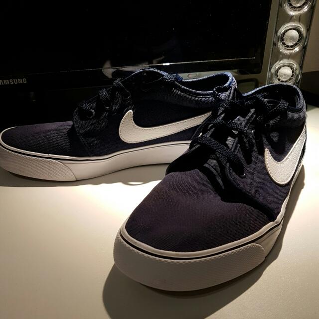 nike skate shoes amazon