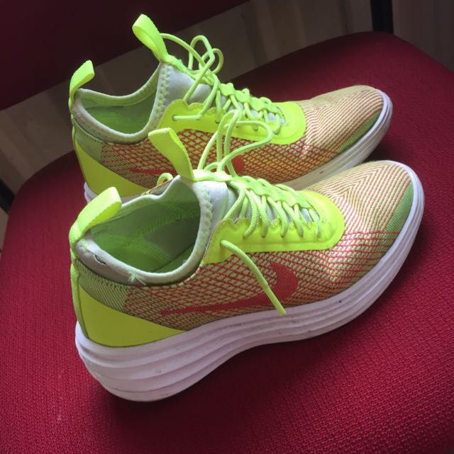 nike wedge sneakers australia