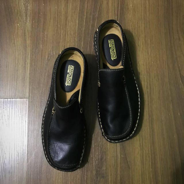 REPRICED Predictions Black Leather Oxford Slip On Women s Fashion