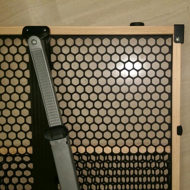 Quick Install Ultra Safety Gate Munchkin on Carousell